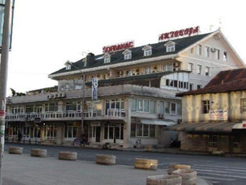 Hotel Bojatours Подгорица Екстериор снимка