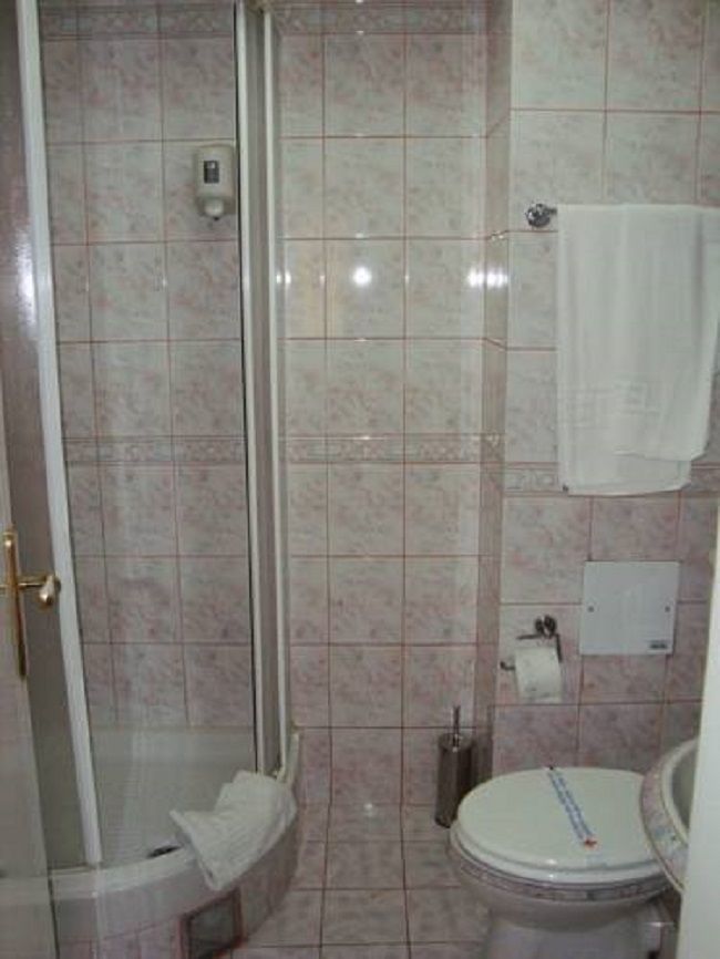 Hotel Bojatours Подгорица Екстериор снимка